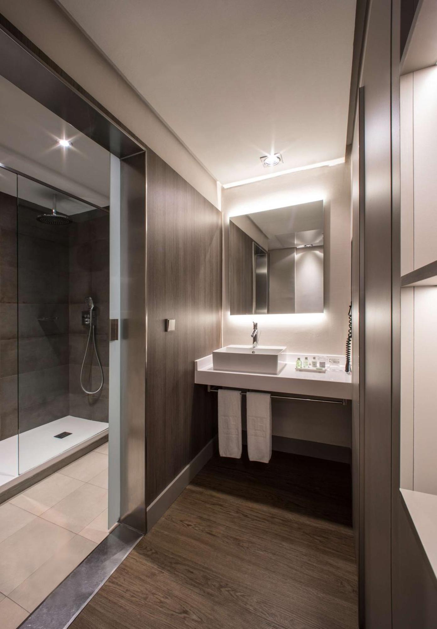 Superior Double or Twin Room Extra Bed